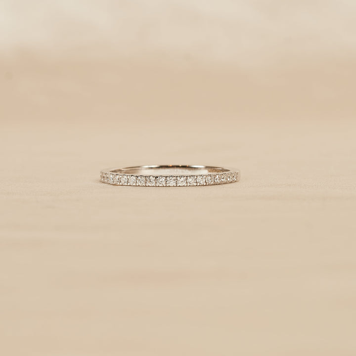 June - In Stock - Thin Lab Grown Diamond Ring Classic - 18K Gold - 0,2 ct