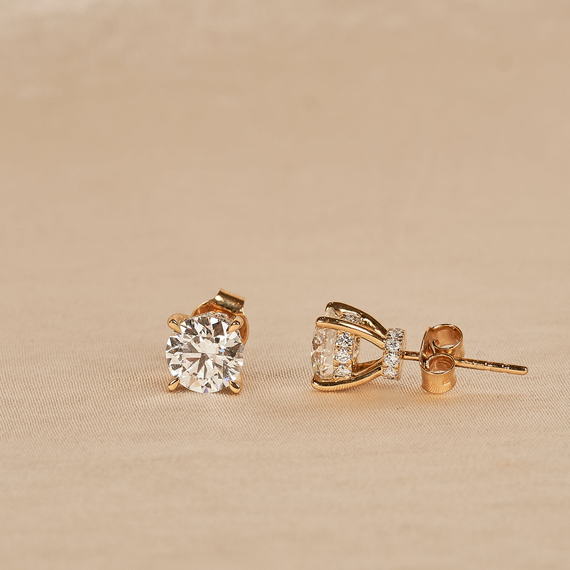 Emily - In Stock - Round Brilliant Lab Grown Diamond Stud Earrings with Double Hidden Halo - 18K Yellow Gold - 1,28 ct