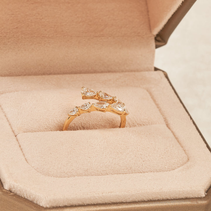 HELENA - Wrap around Ring met Pear diamanten - 18K Goud - 1,11 ct