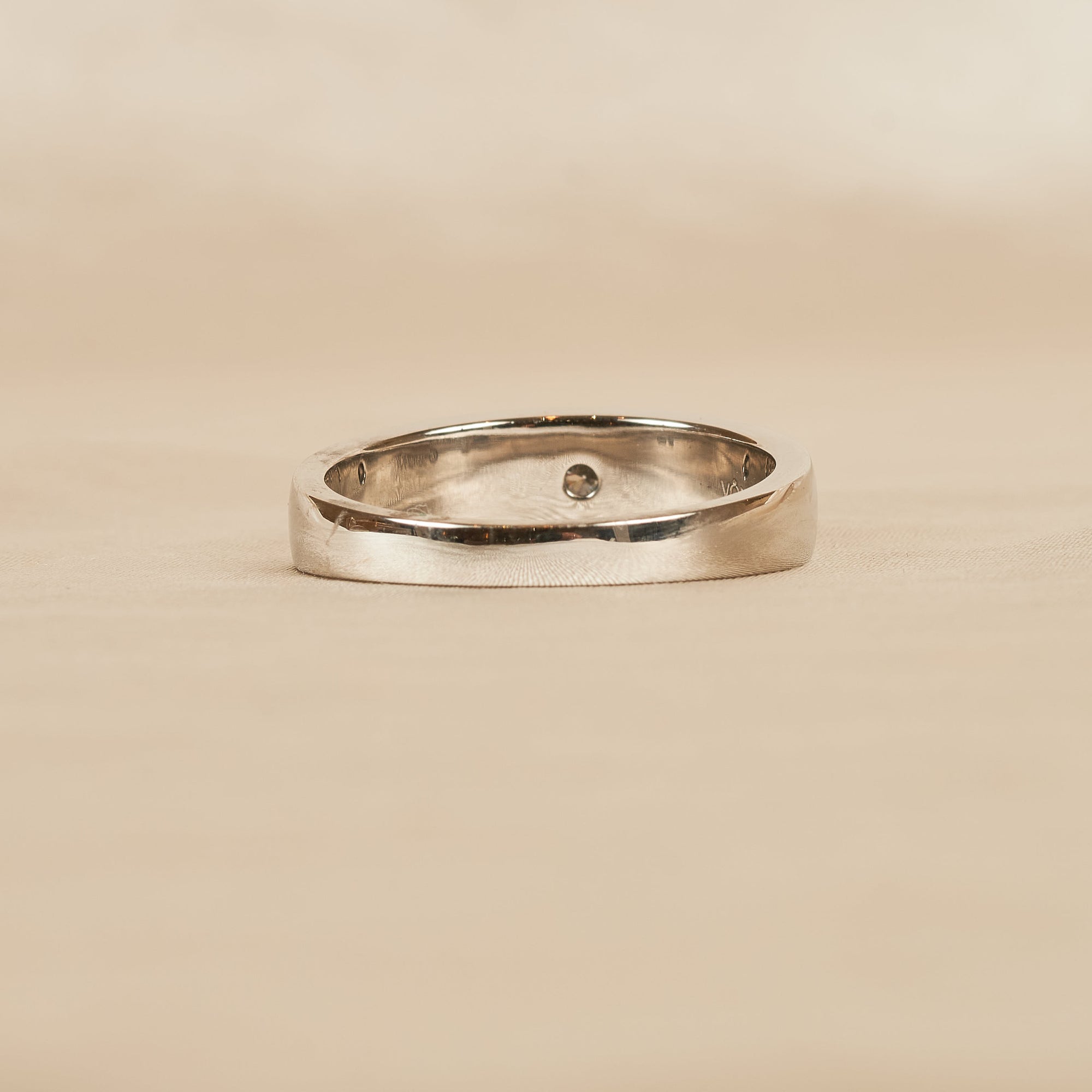 Oliver - In Stock - Men's Wedding Band - PLATINUM - 0,20 ct