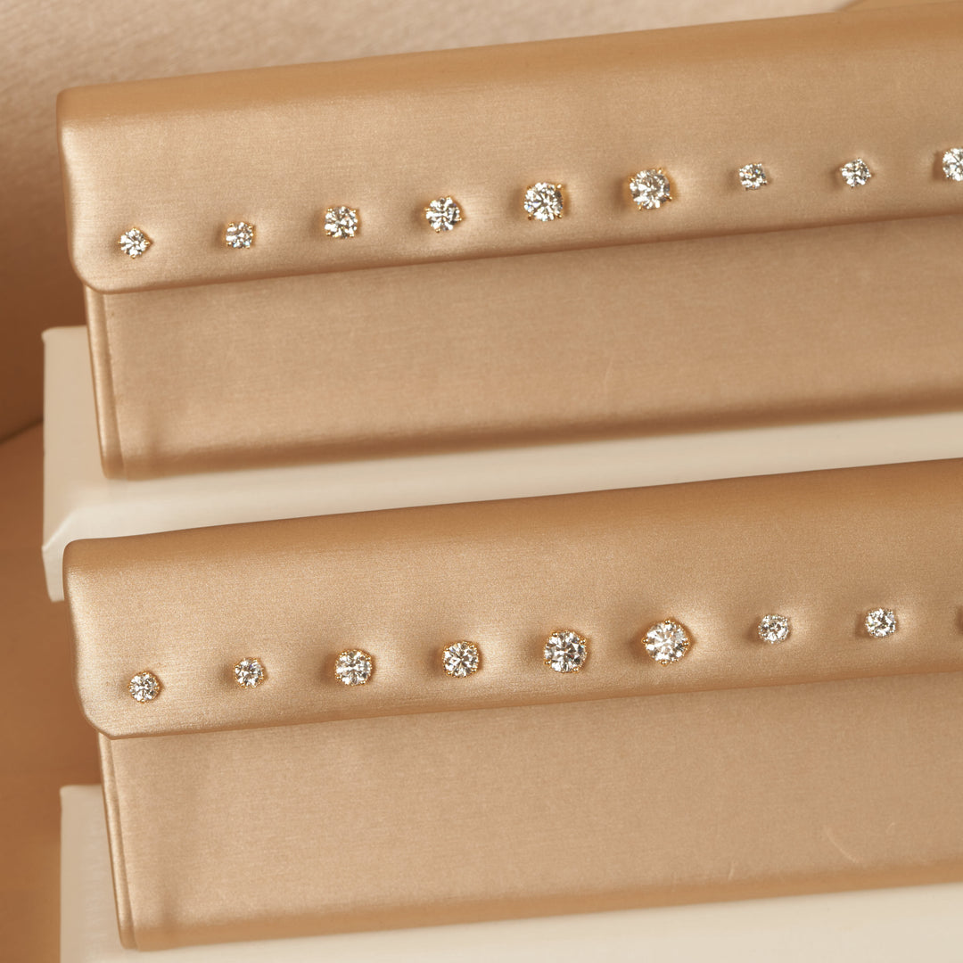 Laura - Rond Briljant Stud Oorbellen met Hidden Halo - 18K Goud