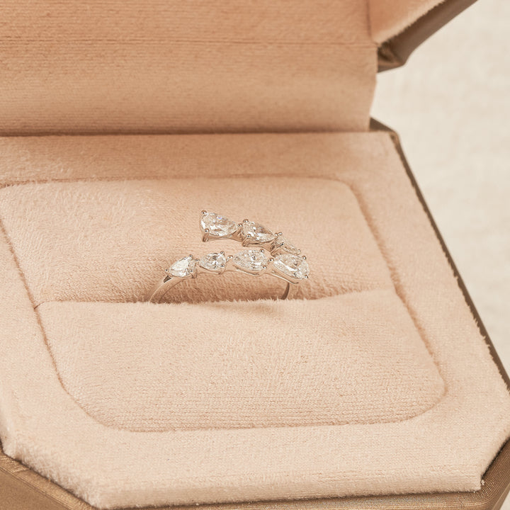 HELENA - Wrap around Ring met Pear diamanten - 18K Goud - 1,11 ct