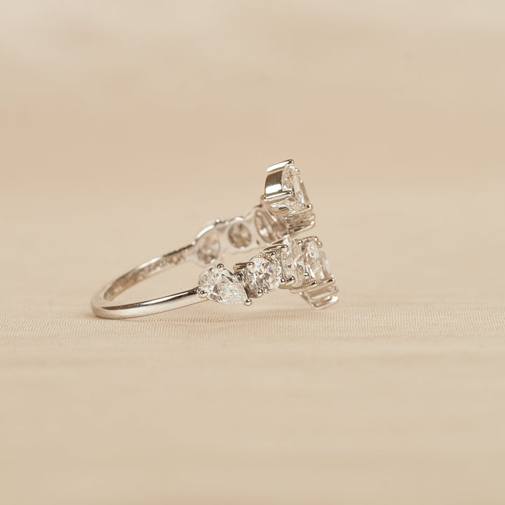 JOSEPHINE - Wrap around Ring met FANCY CUT DIAMOND MIX - 18K WITGoud - 2,07 CT