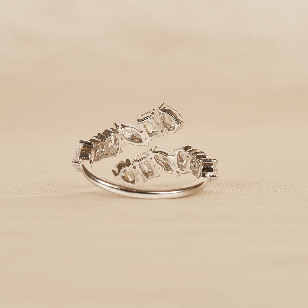 JOSEPHINE - Wrap around Ring met FANCY CUT DIAMOND MIX - 18K WITGoud - 2,07 CT