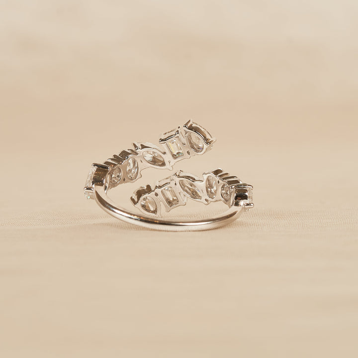 JOSEPHINE - Wrap around Ring met FANCY CUT DIAMOND MIX - 18K WITGoud - 2,07 CT