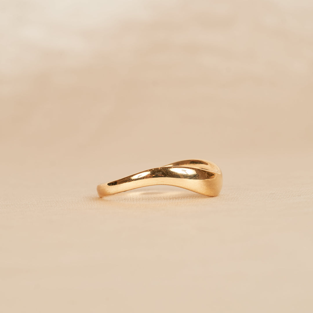 Chloe - In Stock - Curved Stacking Ring Wide - 18K Yellow Gold