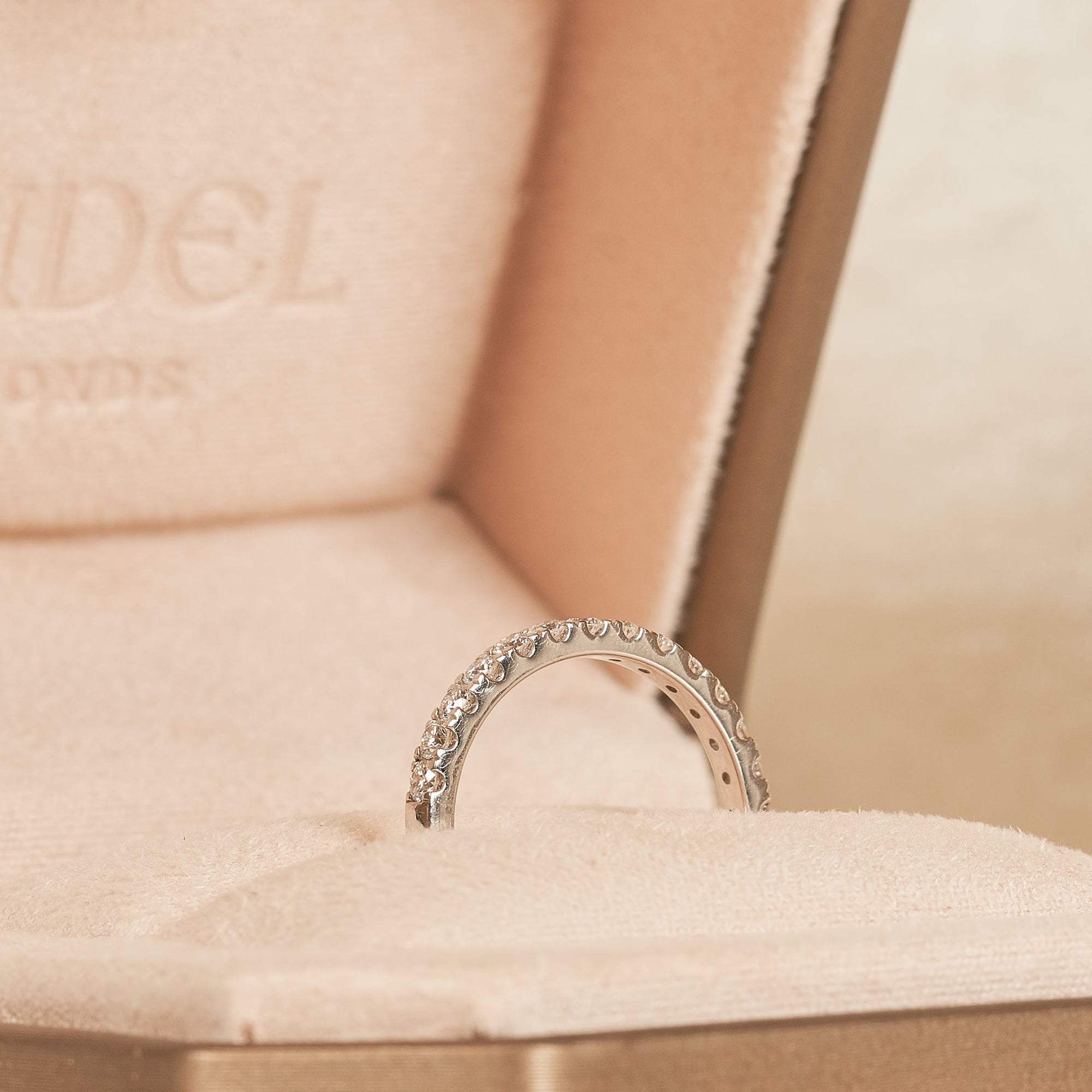 Manon - In Stock - Lab Grown Diamond Row Ring Classic - 18K Gold