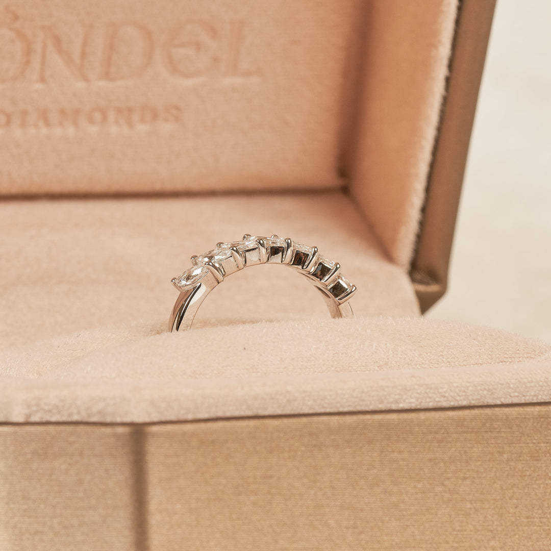 Monique - Marquise Rijring - 18K Witgoud - 0.82 ct