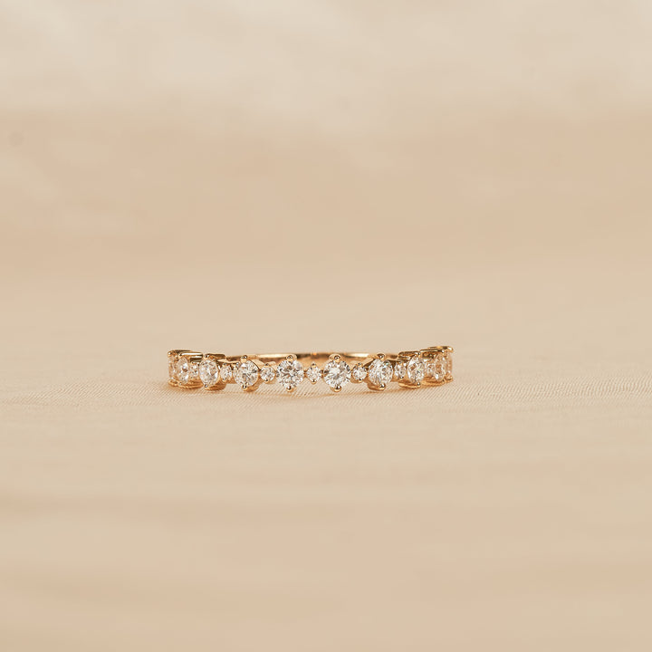 Angelina - In Stock - Multi Round Brilliant Lab Grown Diamond Ring- 18K Yellow Gold - 0,42 ct