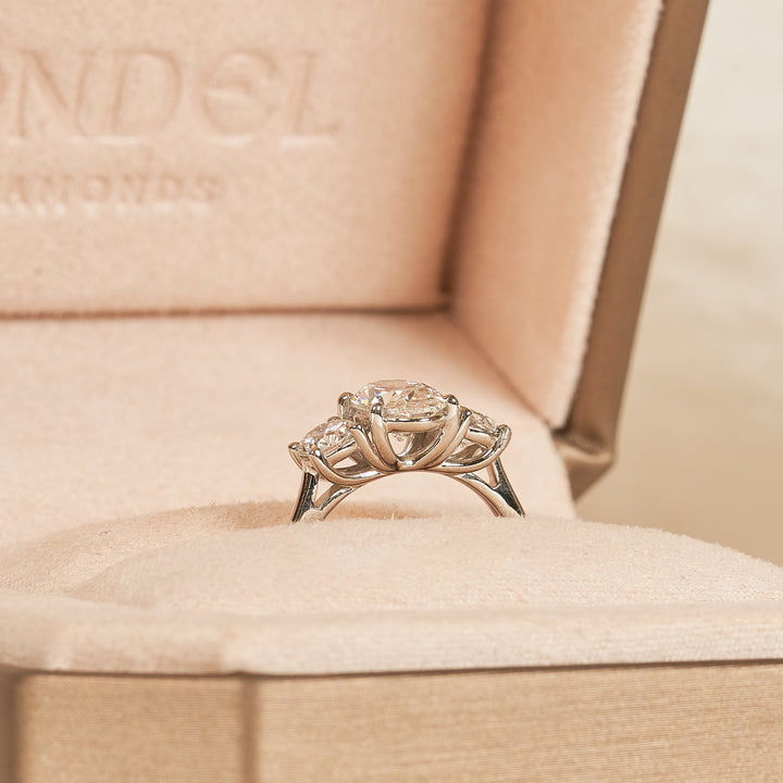 Simone - In Stock - Oval Trilogy Lab Grown Diamond Ring - Platinum - 2 ct