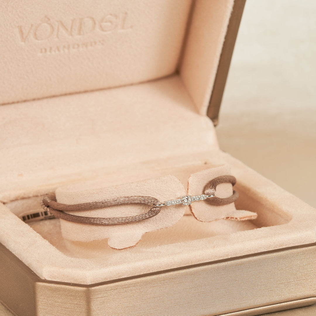 Armband DIAMOND ROW Rond Briljant met Satijnenkoord - 18K goud - 0,13 ct