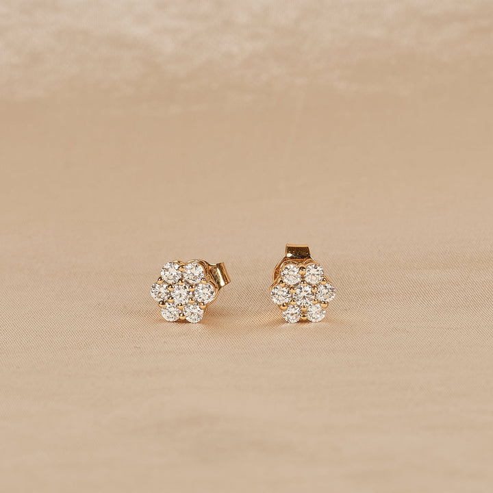 Flora - In Stock - Small Cluster Lab Grown Diamond Flower Stud Earrings - 18K Yellow Gold - 0,51 ct