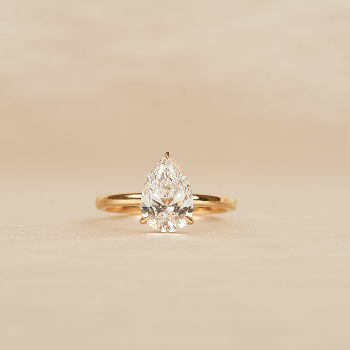 Solitaire Pear Diamanten Ring met Hidden Halo - 18K Geelgoud - 2,07 ct