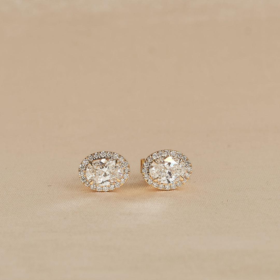 Bibi - In Stock - Oval Halo Lab Grown Diamond Stud Earrings - 18K Yellow Gold - 1,28 ct