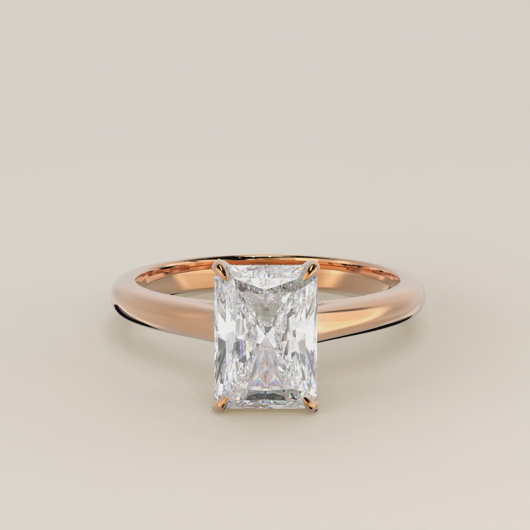 Verlovingsring radiant lab grown diamant met cathedral setting, hidden halo en diamond bridge, rosegoud