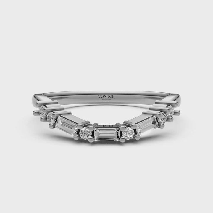 Curved Rijring met Baguette en Rond Briljant Geslepen Diamanten  - 18K Geelgoud - 0,19 ct