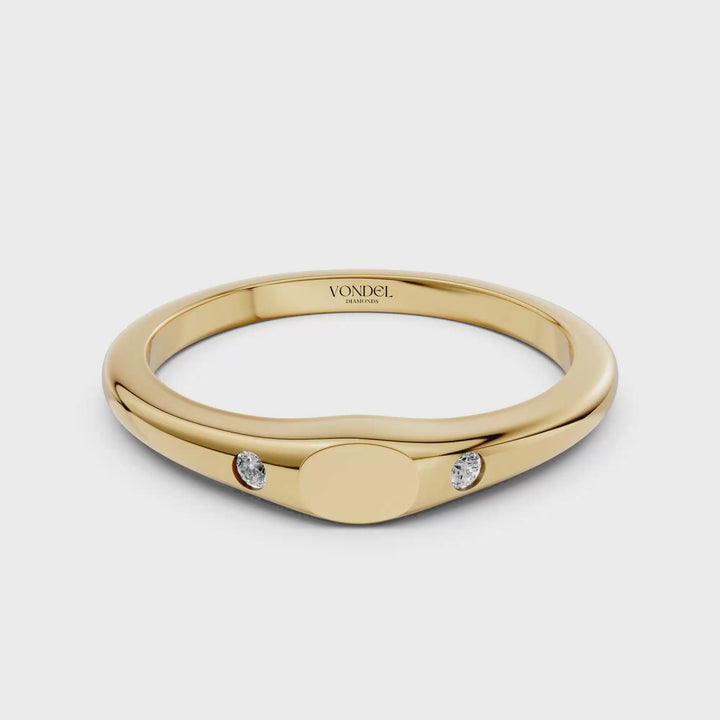 Pink Mini Zegelring met Initiaal Gravering en Diamantjes - 0,02 ct