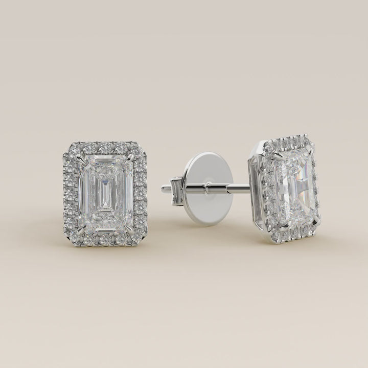 Stud oorbellen halo emerald lab grown diamant, witgoud
