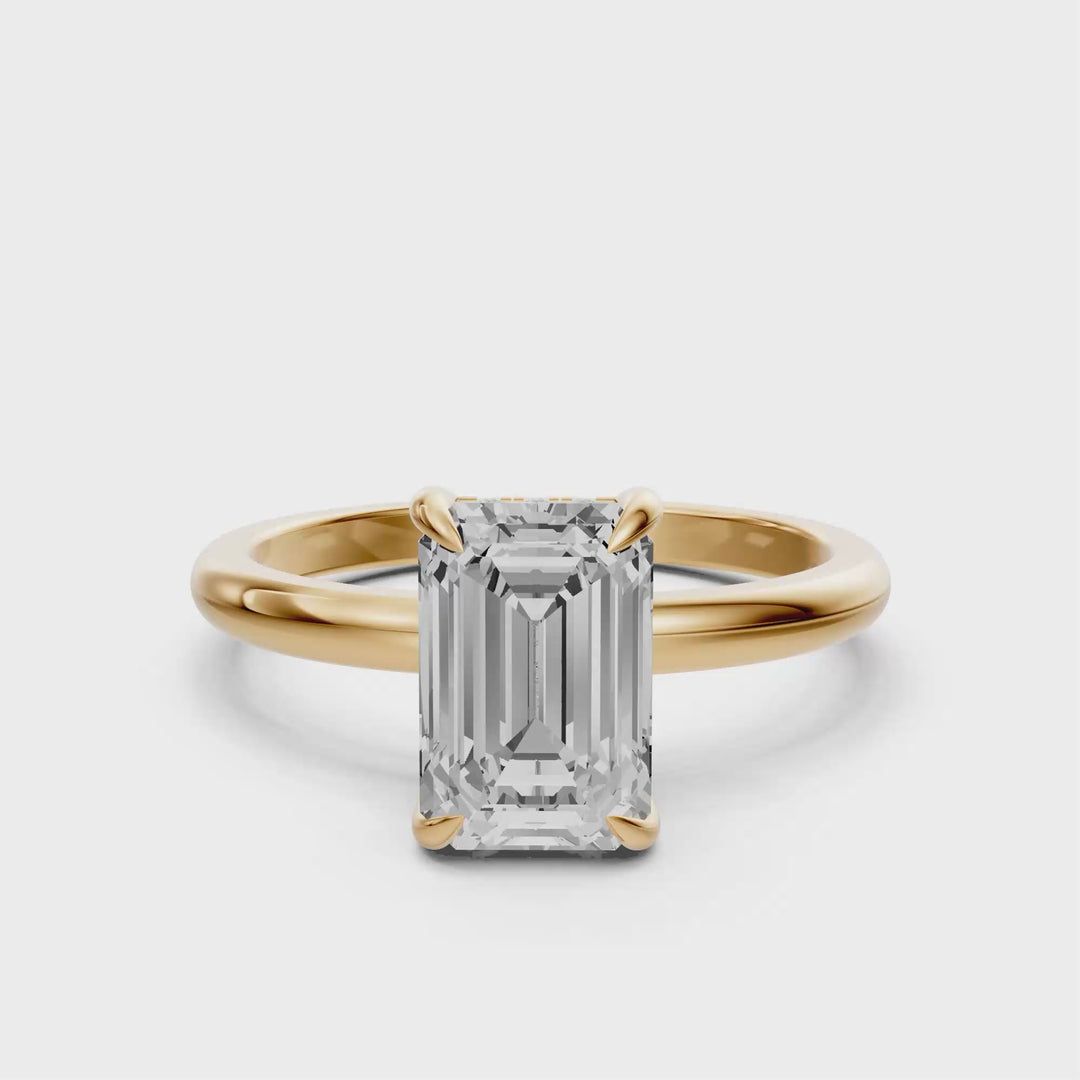 Sophia - Solitaire Emerald Ring met Hidden Halo