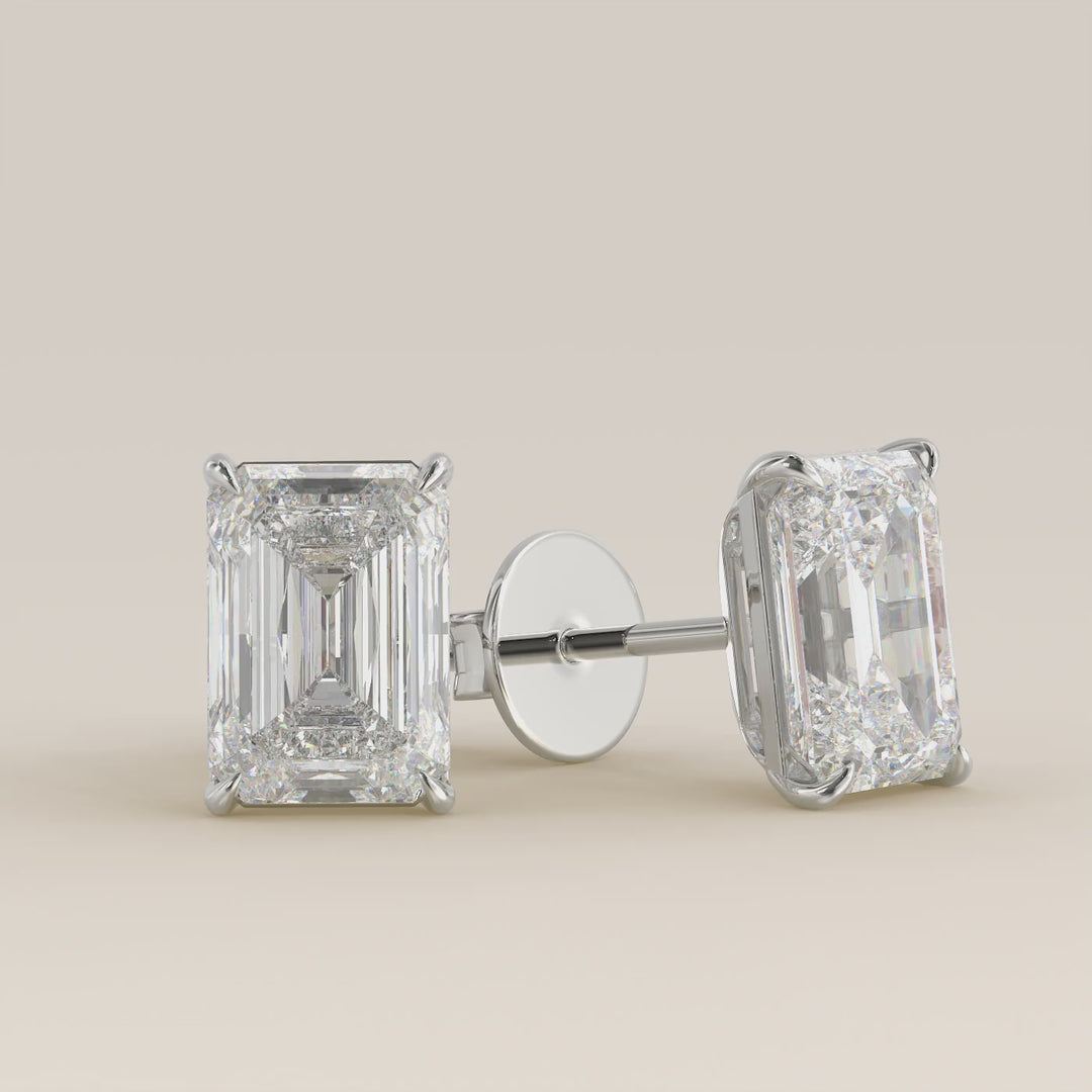 Daisy - Smaragdgrüne Ohrstecker mit im Labor gezüchteten Diamanten