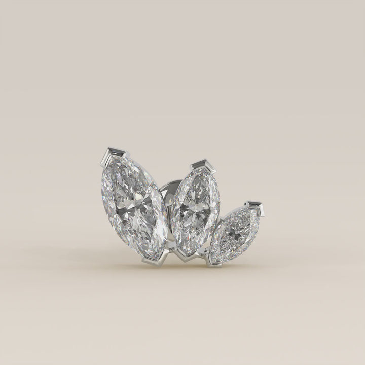 Éclat Graduated Trio Lab Grown Diamond Piercing