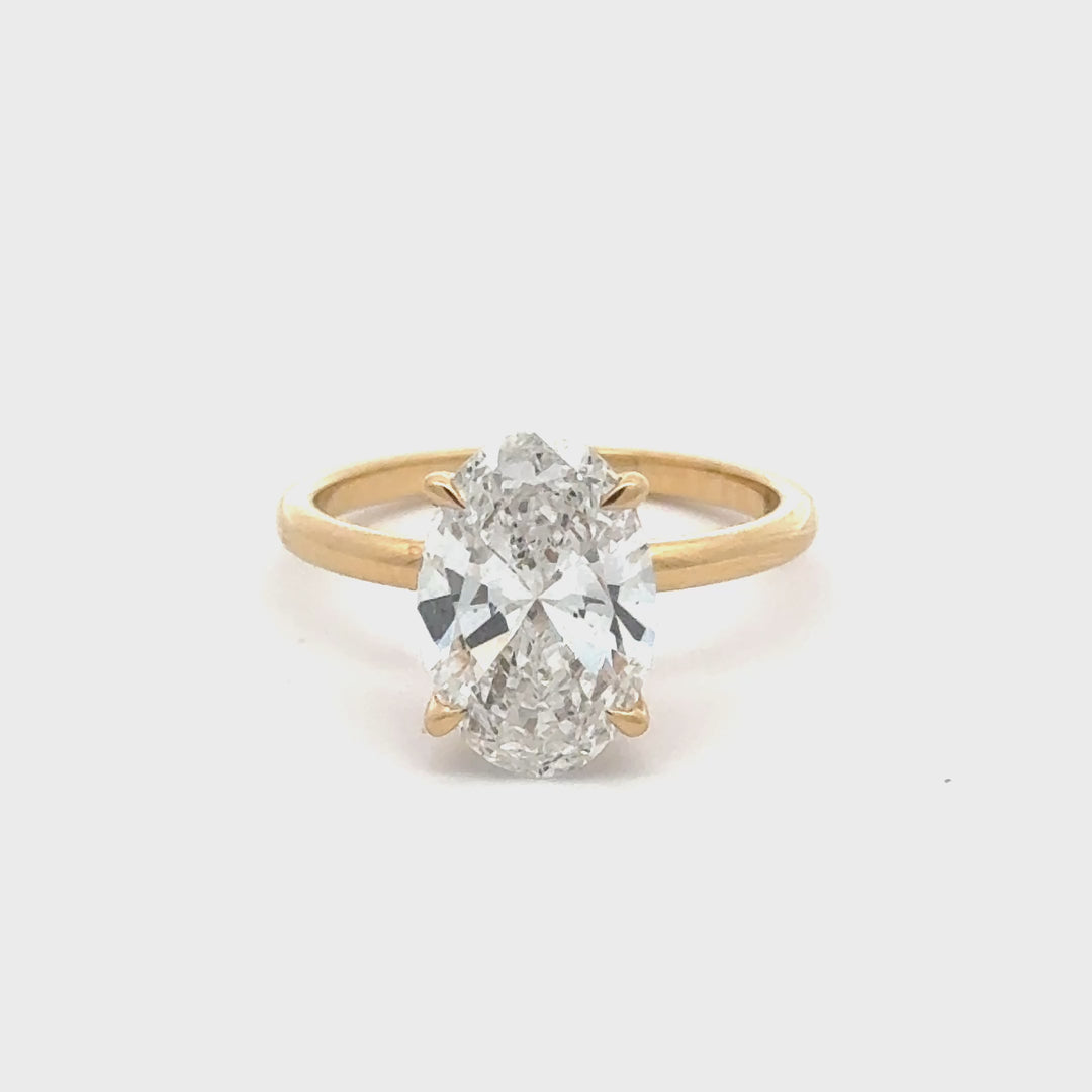 Ovale Solitair Ring met Hidden Halo - 18K Geelgoud - 3,12 ct