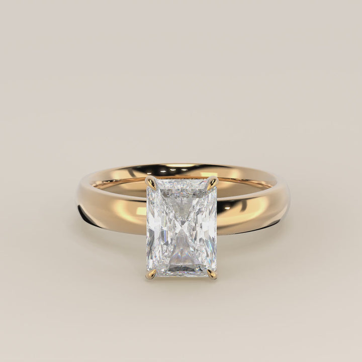 Verlovingsring radiant lab grown diamant met brede band en hidden halo, geelgoud