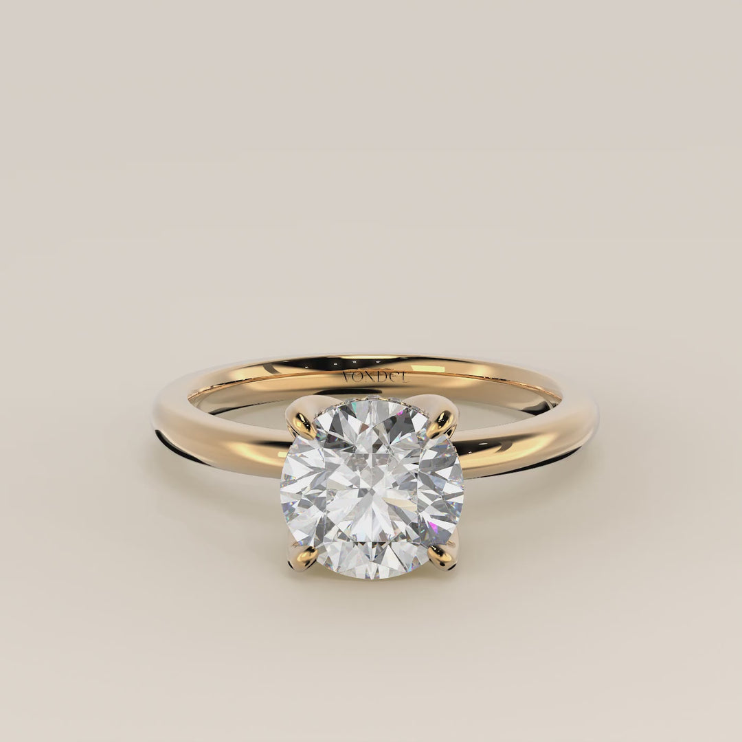 Lynn - Round Solitair Lab Grown Diamond Ring with Petal Prongs and Hidden Halo