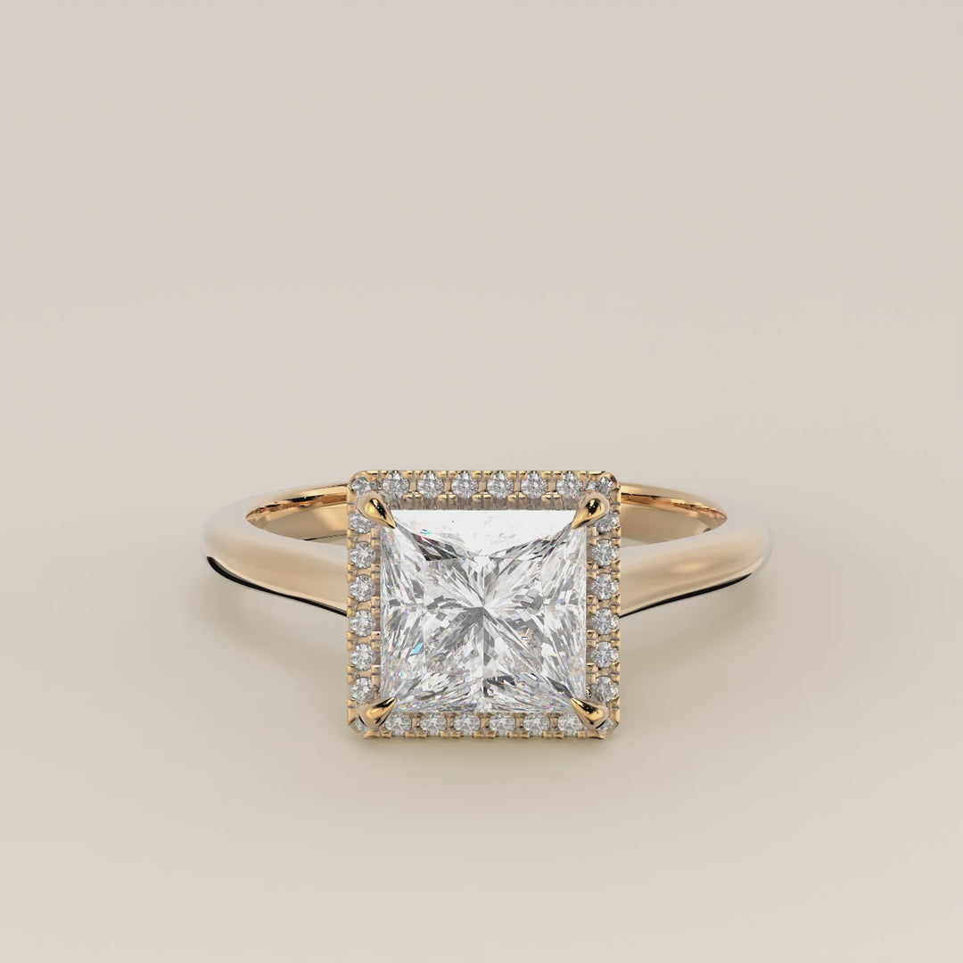 Verlovingsring princess halo lab grown diamant met cathedral en hoge zetting, geelgoud