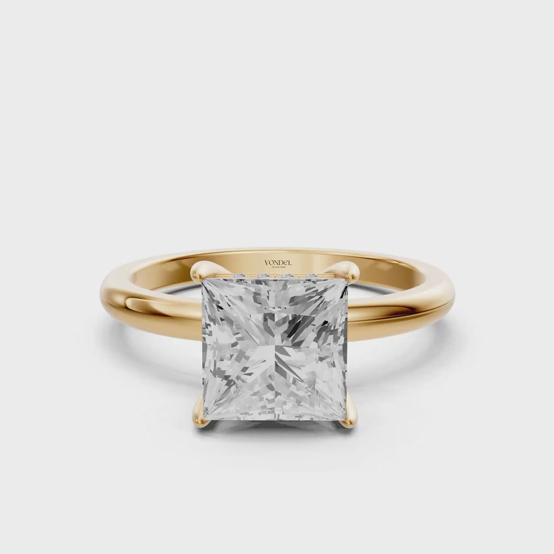 Jasmine - Solitaire Princess Ring met Hidden Halo