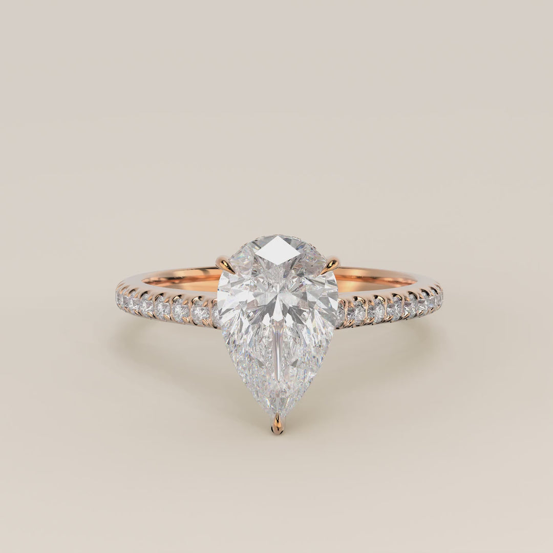 Verlovingsring peer lab grown diamant met cathedral zetting, pave band en hidden halo, rosegoud