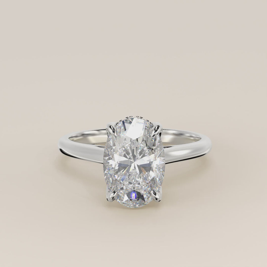 Lyann - Ovale Solitair Petal Prong With Hidden Halo
