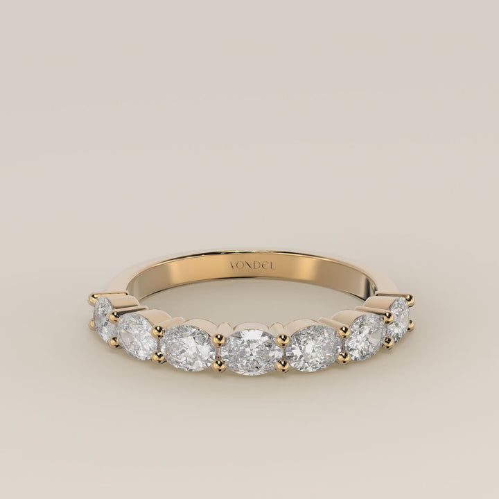 Rijring ovaal lab grown diamant east to west half gezet, geelgoud