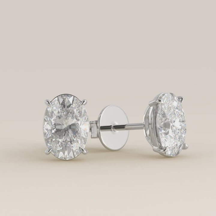 Daisy – Ovale Ohrstecker mit im Labor gezüchteten Diamanten