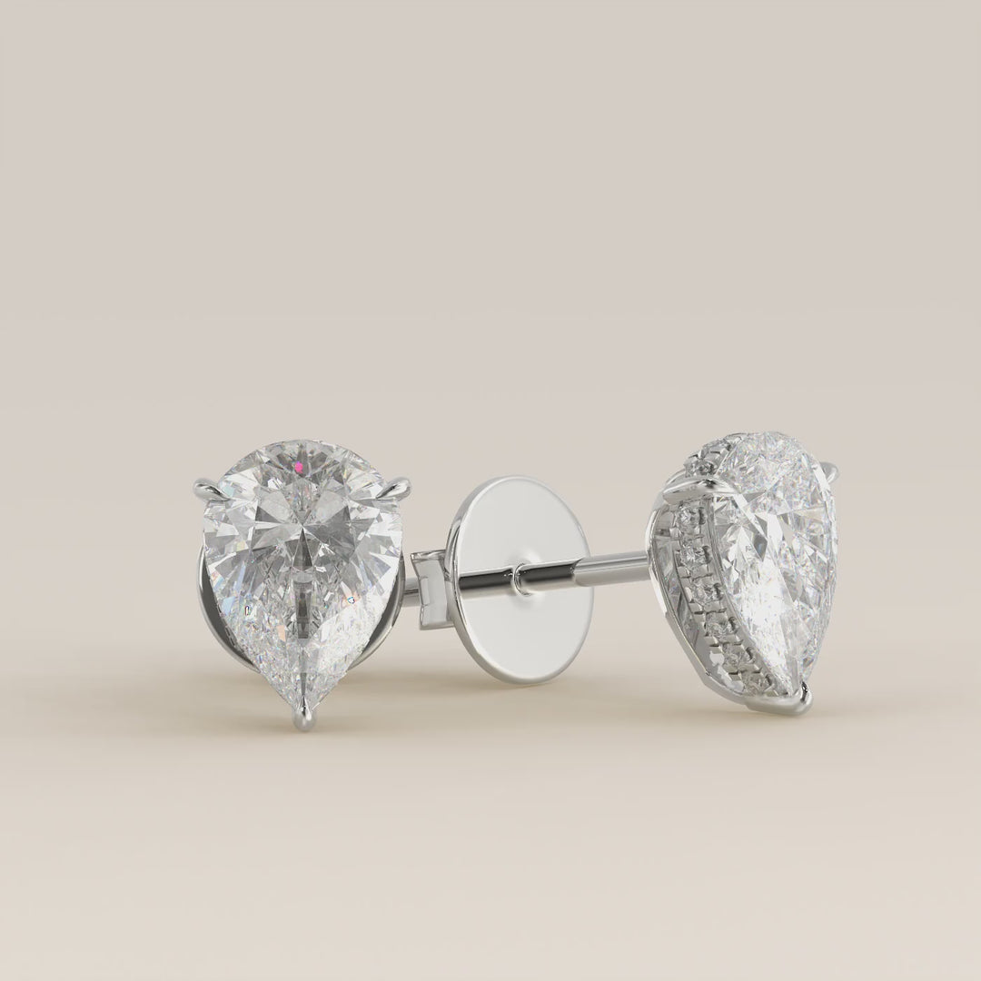 Stud oorbellen peer lab grown diamant met hidden halo, witgoud