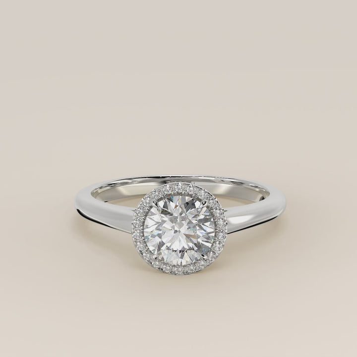Verlovingsring rond halo lab grown diamant met cathedral en hoge zetting, witgoud