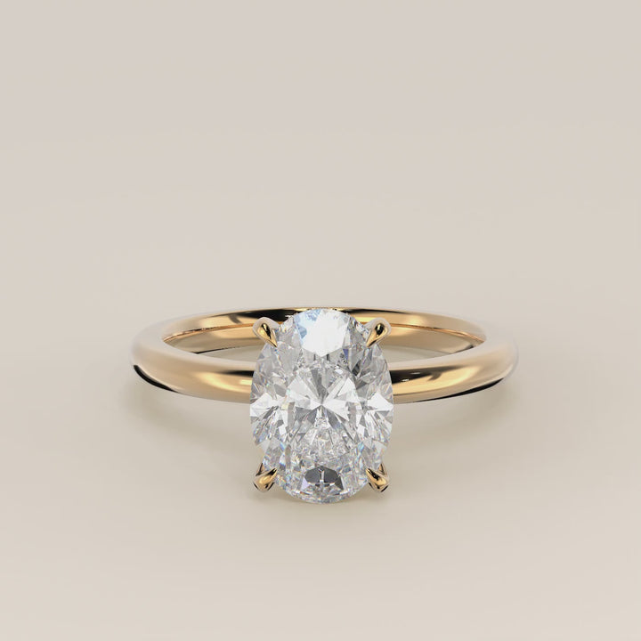 Verlovingsring ovaal lab grown diamant met hidden halo, geelgoud