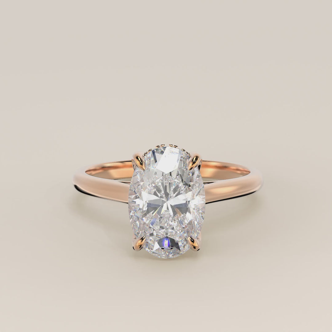 Lyann - Ovale Solitair Petal Prong With Hidden Halo