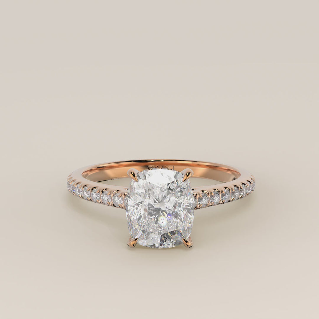 Verlovingsring elongated cushion lab grown diamant met cathedral zetting, pave band en hidden halo, rosegoud