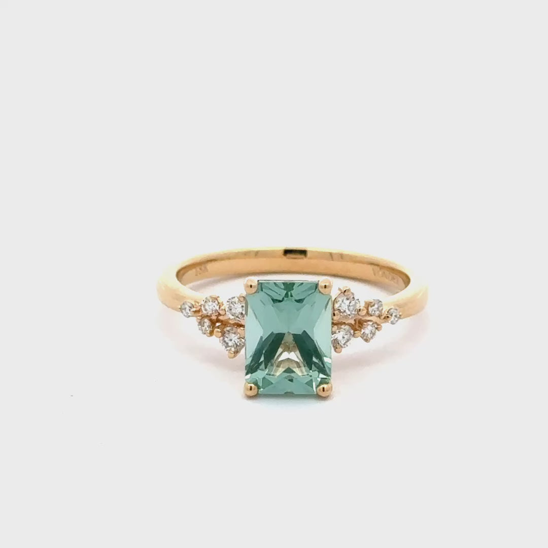 Bluish Green Spinel 1,5 ct Radiant Ring Snowdrift met Diamant  - 18K Geelgoud