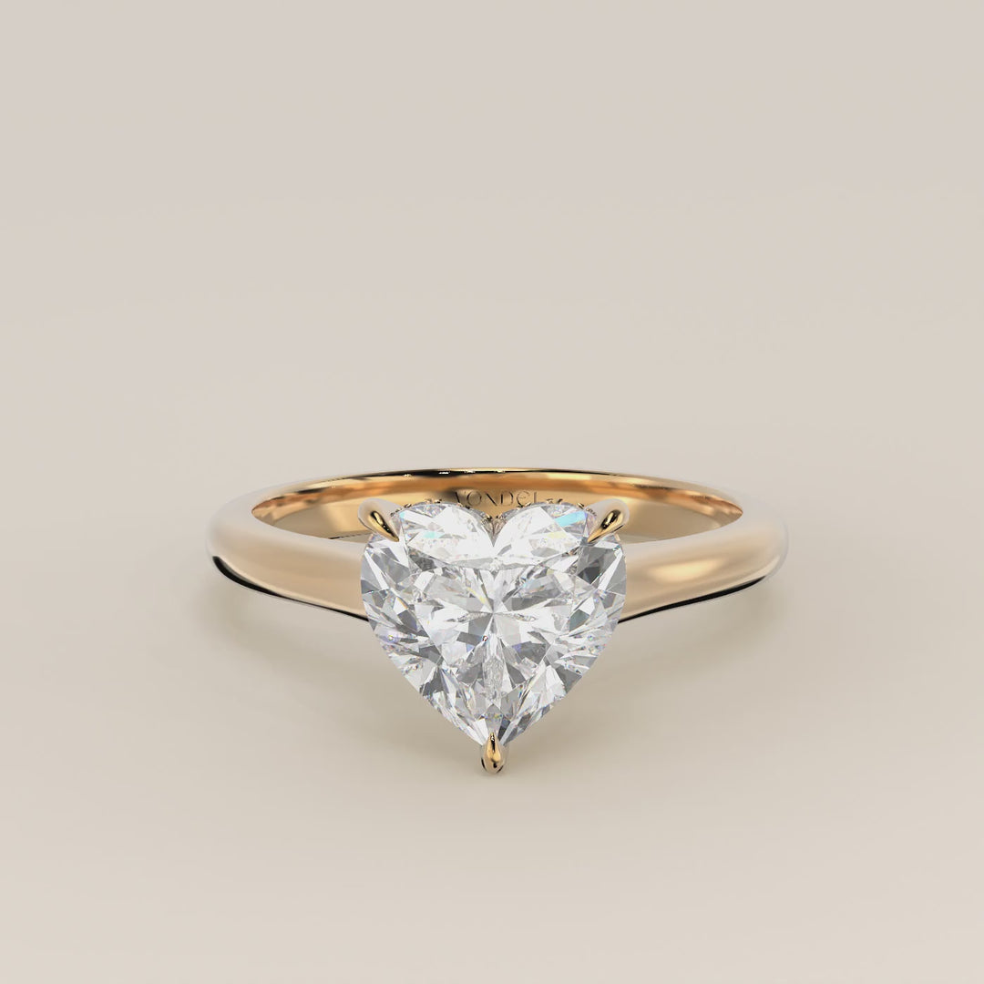 Verlovingsring hart lab grown diamant met cathedral setting en hidden halo, geelgoud