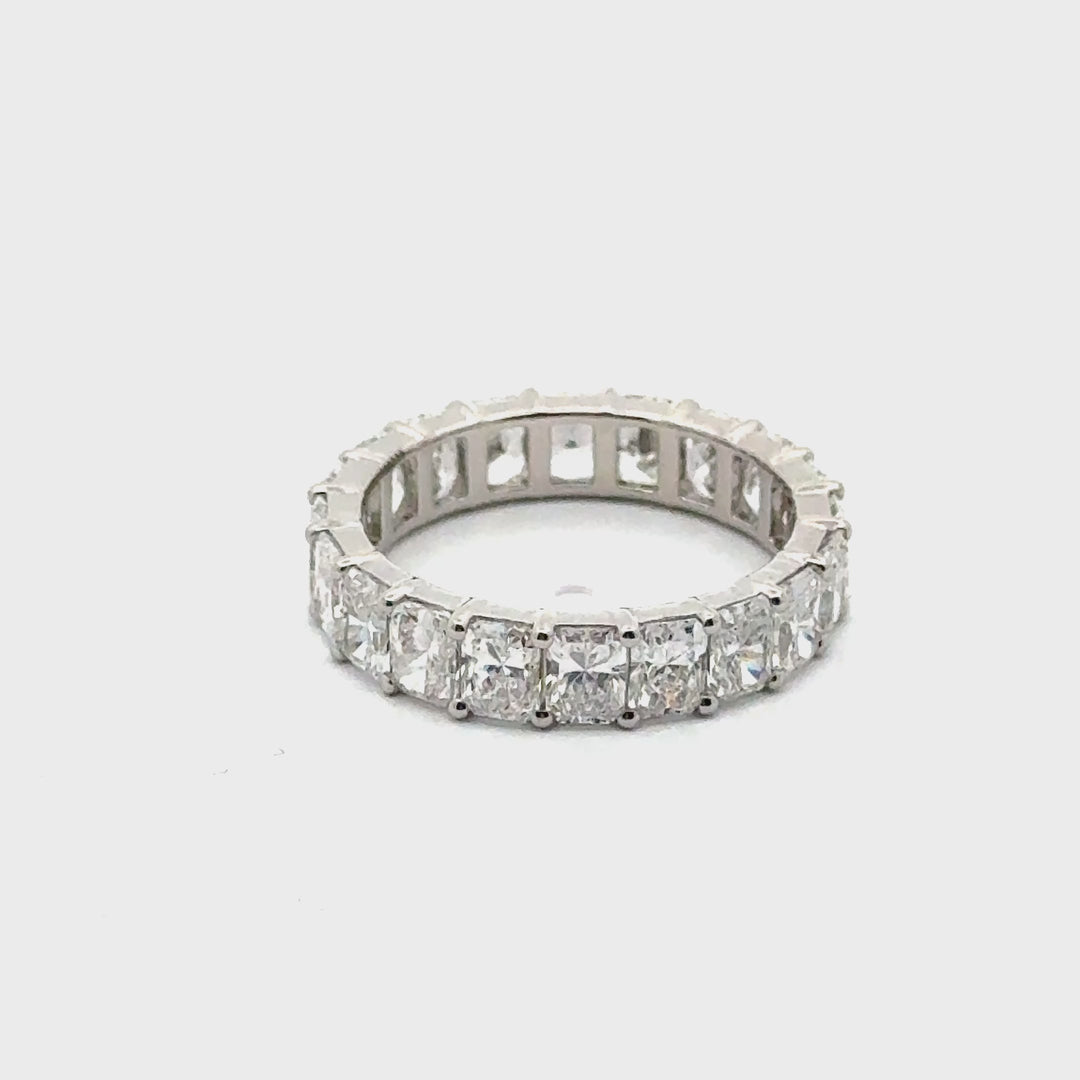 Radiant Eternity Ring, U zetting - Platina - 4,20 ct