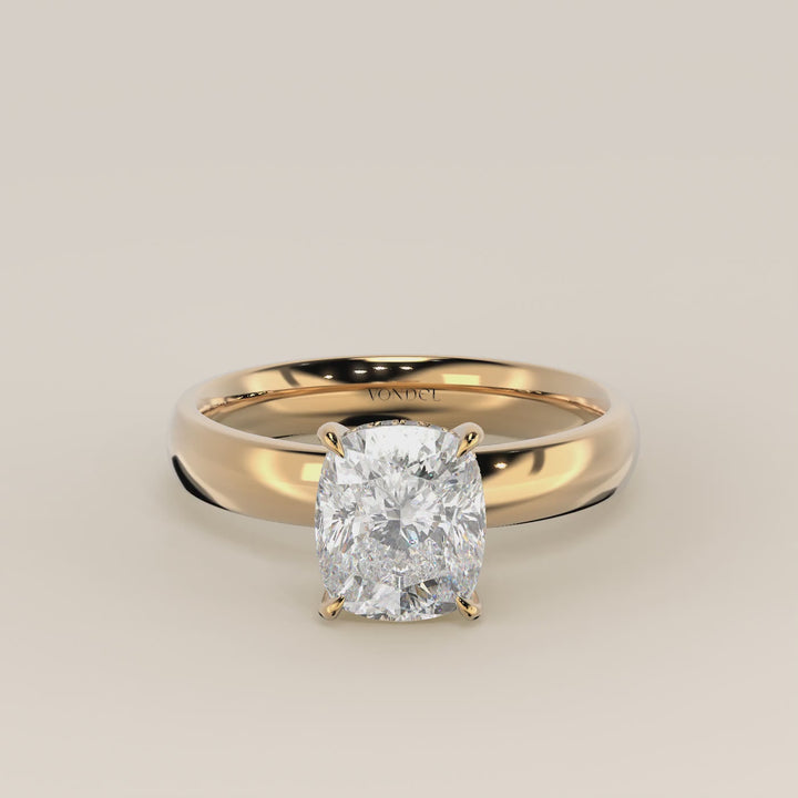 Verlovingsring elongated cushion lab grown diamant met brede band en hidden halo, geelgoud