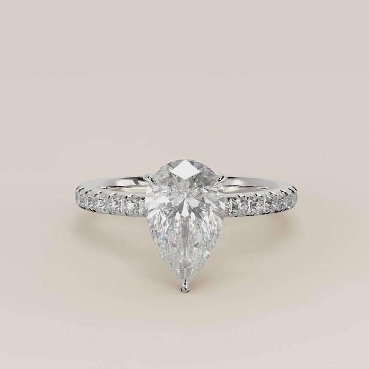 Verlovingsring peer lab grown diamant met hidden halo en pave band, witgoud