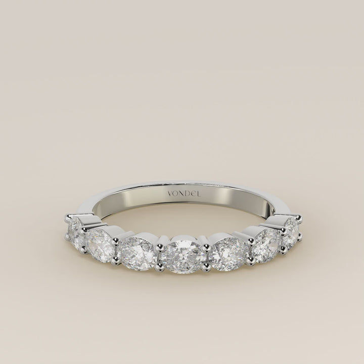 Rijring ovaal lab grown diamant east to west half gezet, witgoud