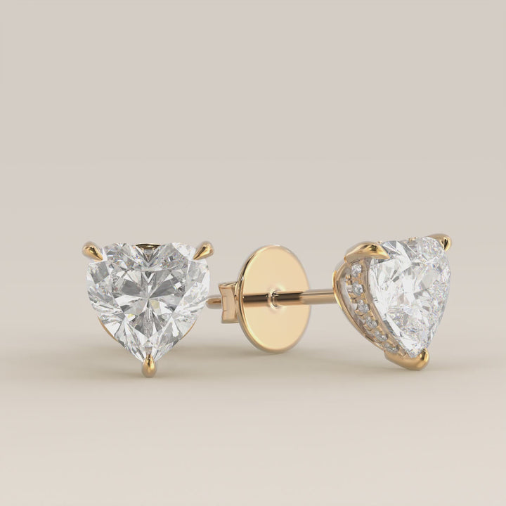 Stud oorbellen hart lab grown diamant met hidden halo, geelgoud