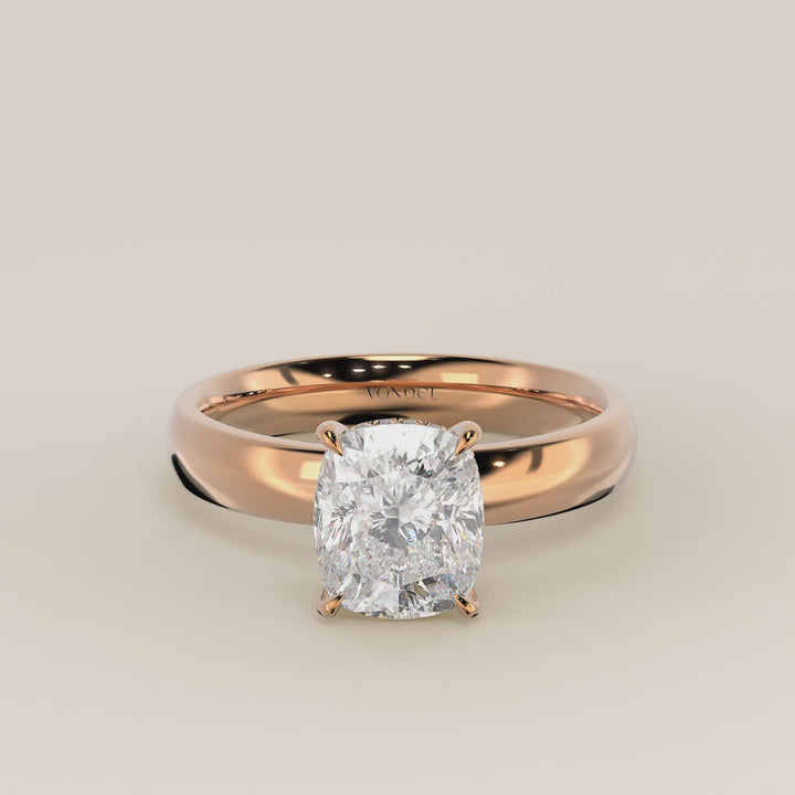 Verlovingsring elongated cushion lab grown diamant met brede band en hidden halo, rosegoud