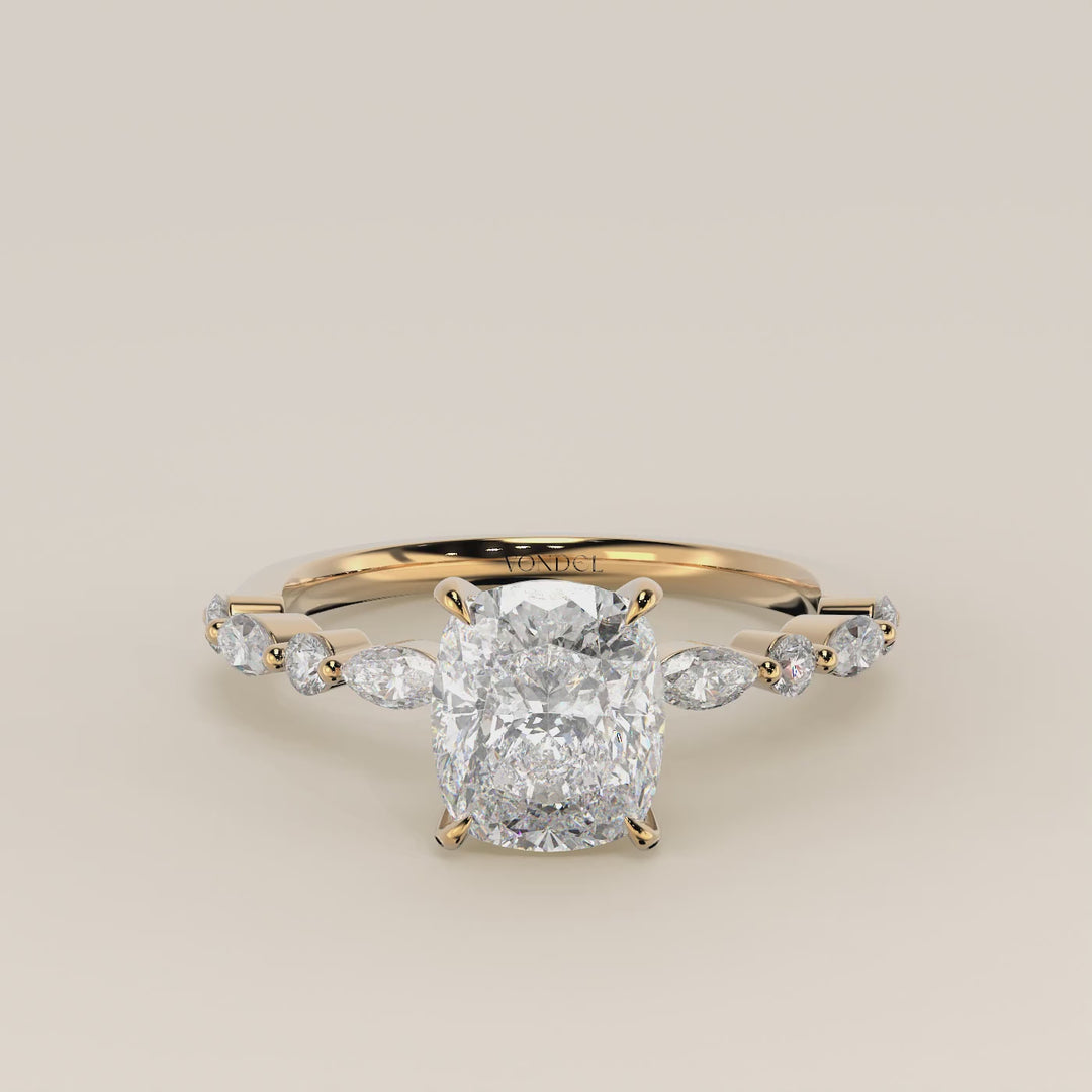 Verlovingsring elongated cushion lab grown diamant met marquise- en ronde diamantband, geelgoud