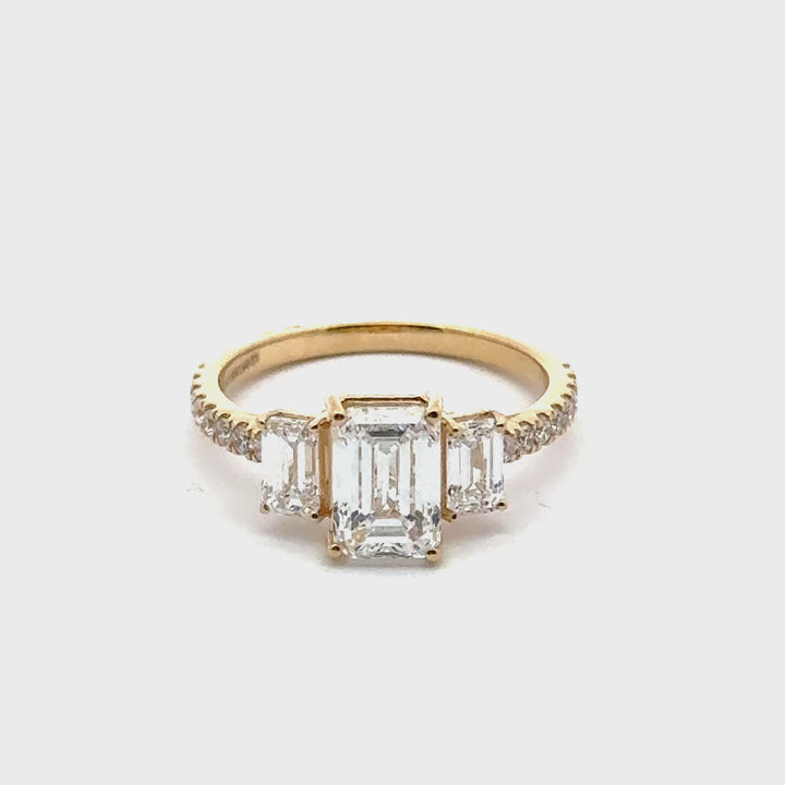 Emerald Trilogy Ring met pave band - 18K Geelgoud - 2,45 ct