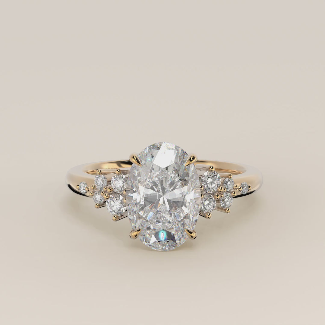 Verlovingsring ovaal lab grown diamant met hidden halo en lage zetting, geelgoud